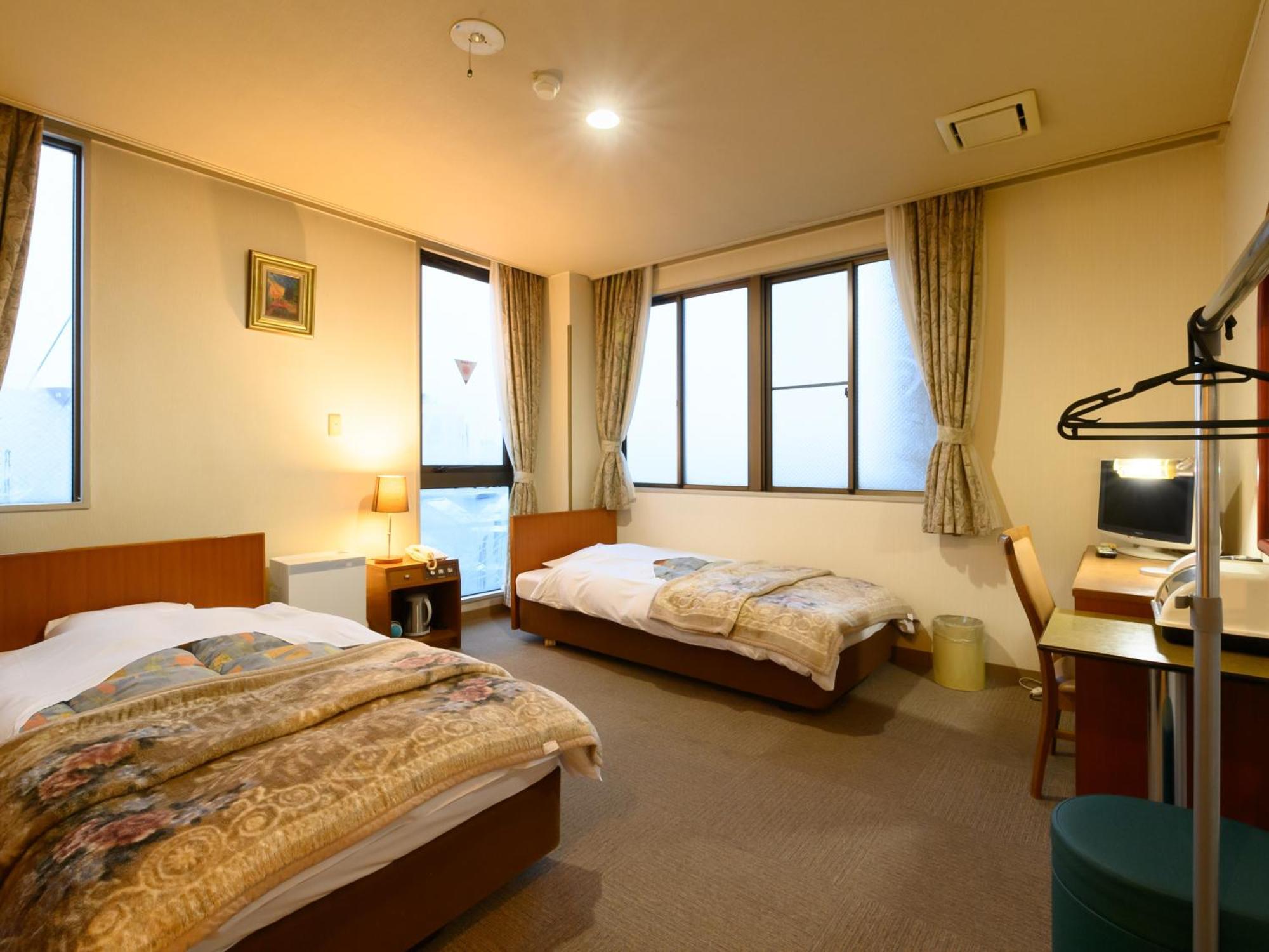 Tabist Business Ryokan Hotel Yukimiso Toyama Exteriör bild